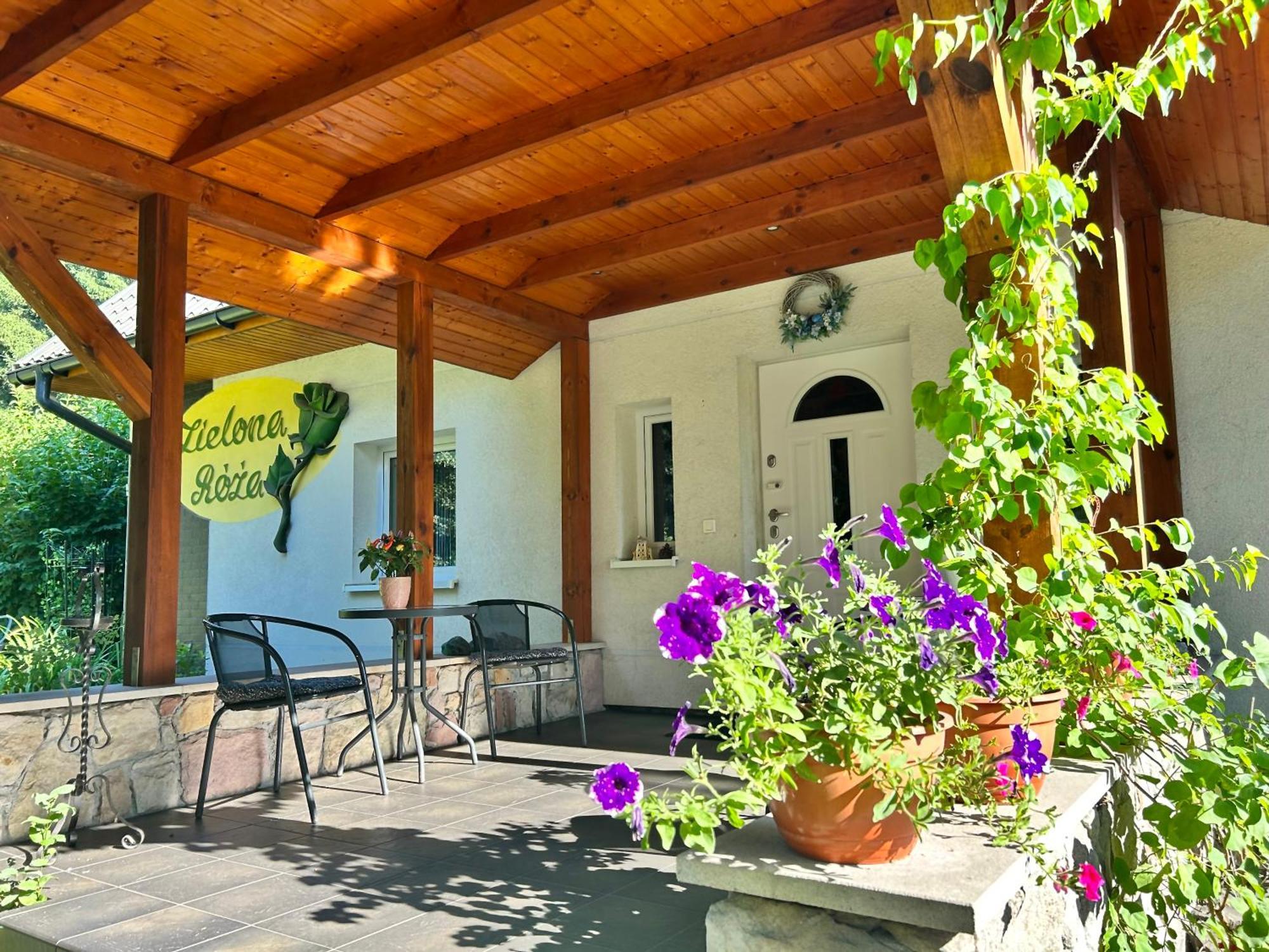 Villa Zielona Roza Wambierzyce Exterior foto